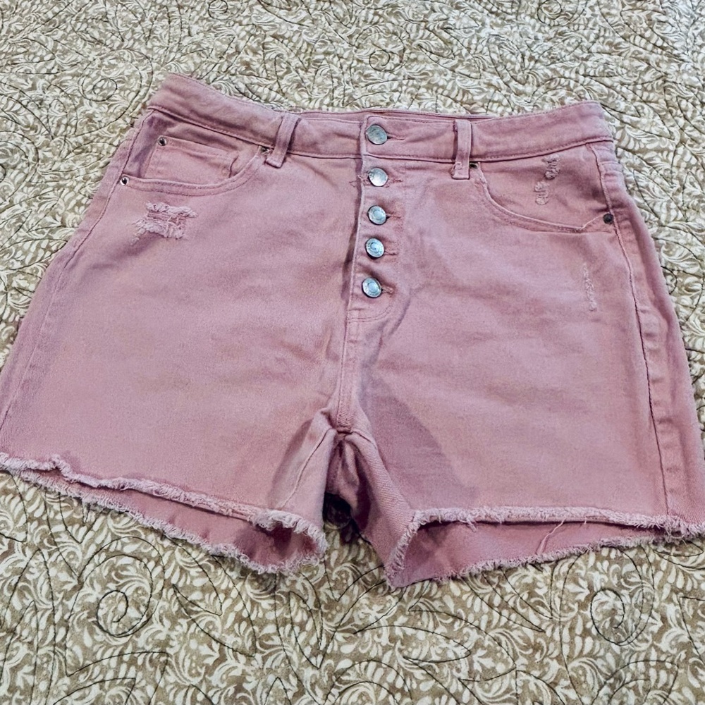 Time and Tru High-Rise 5 Button-Fly Jean Shorts in White, Pink, Camo-Bundle of 4 - Picture 7 of 12